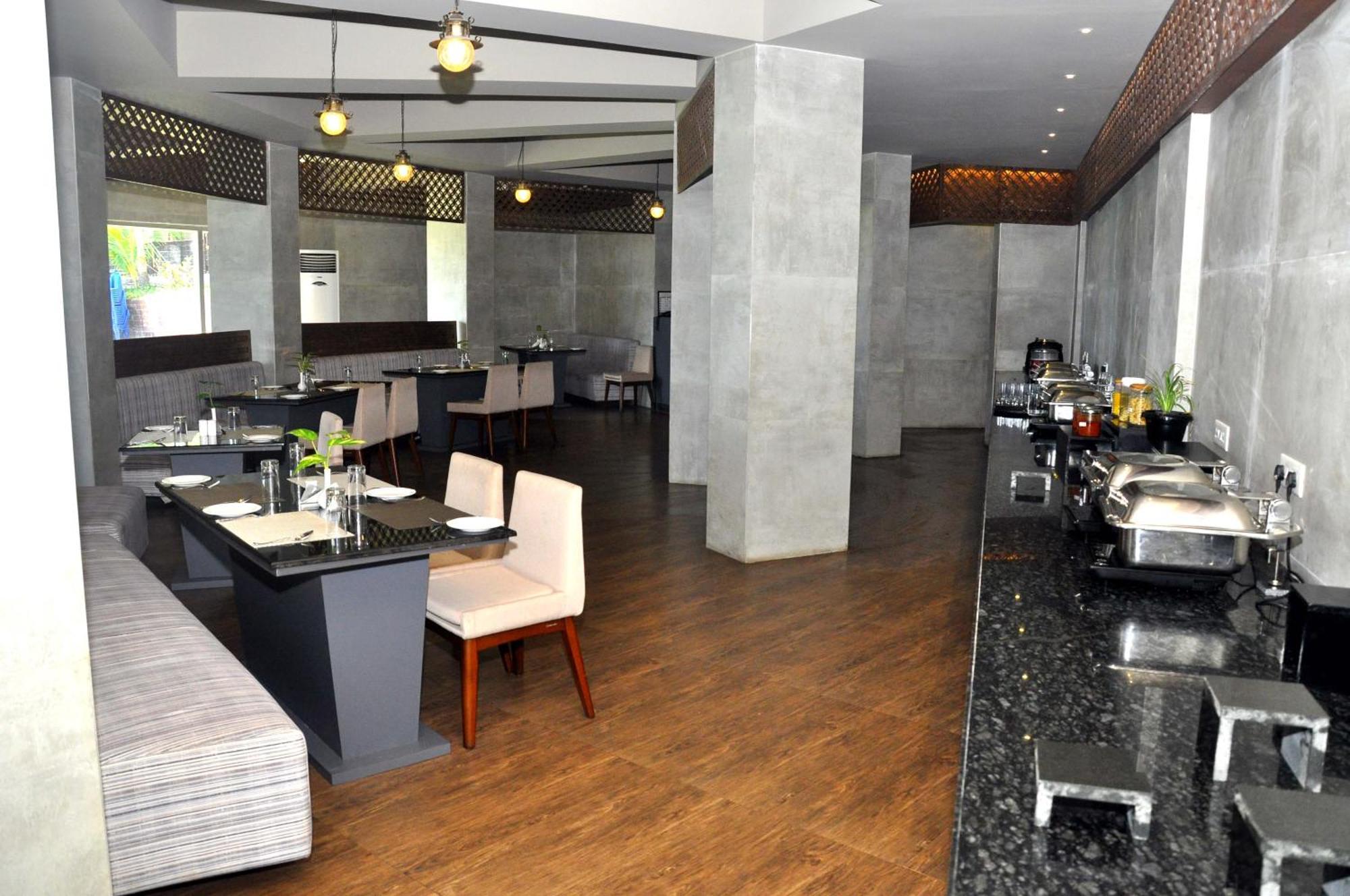 Sinclairs Bayview Hotel Port Blair Bagian luar foto