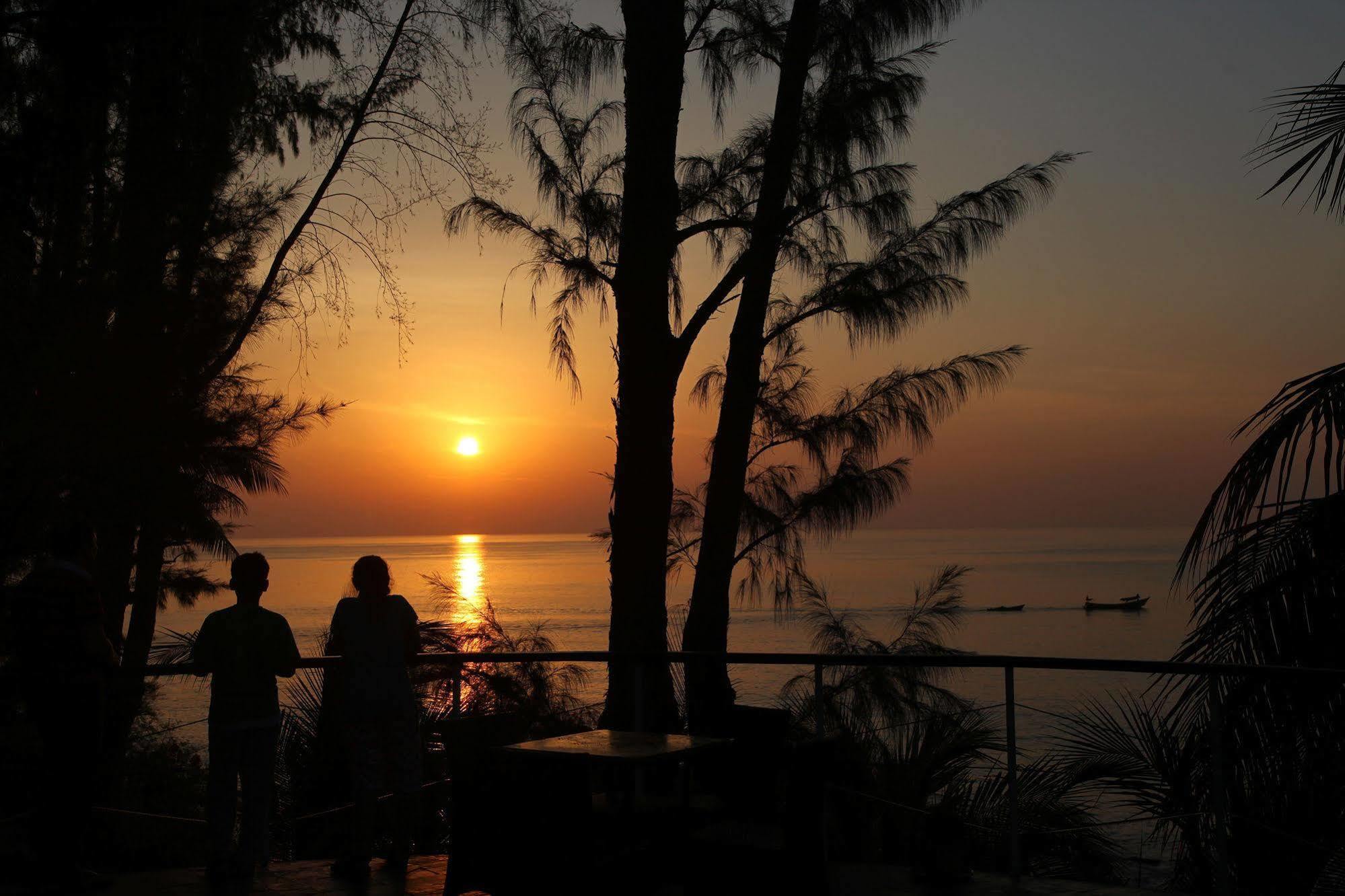 Sinclairs Bayview Hotel Port Blair Bagian luar foto