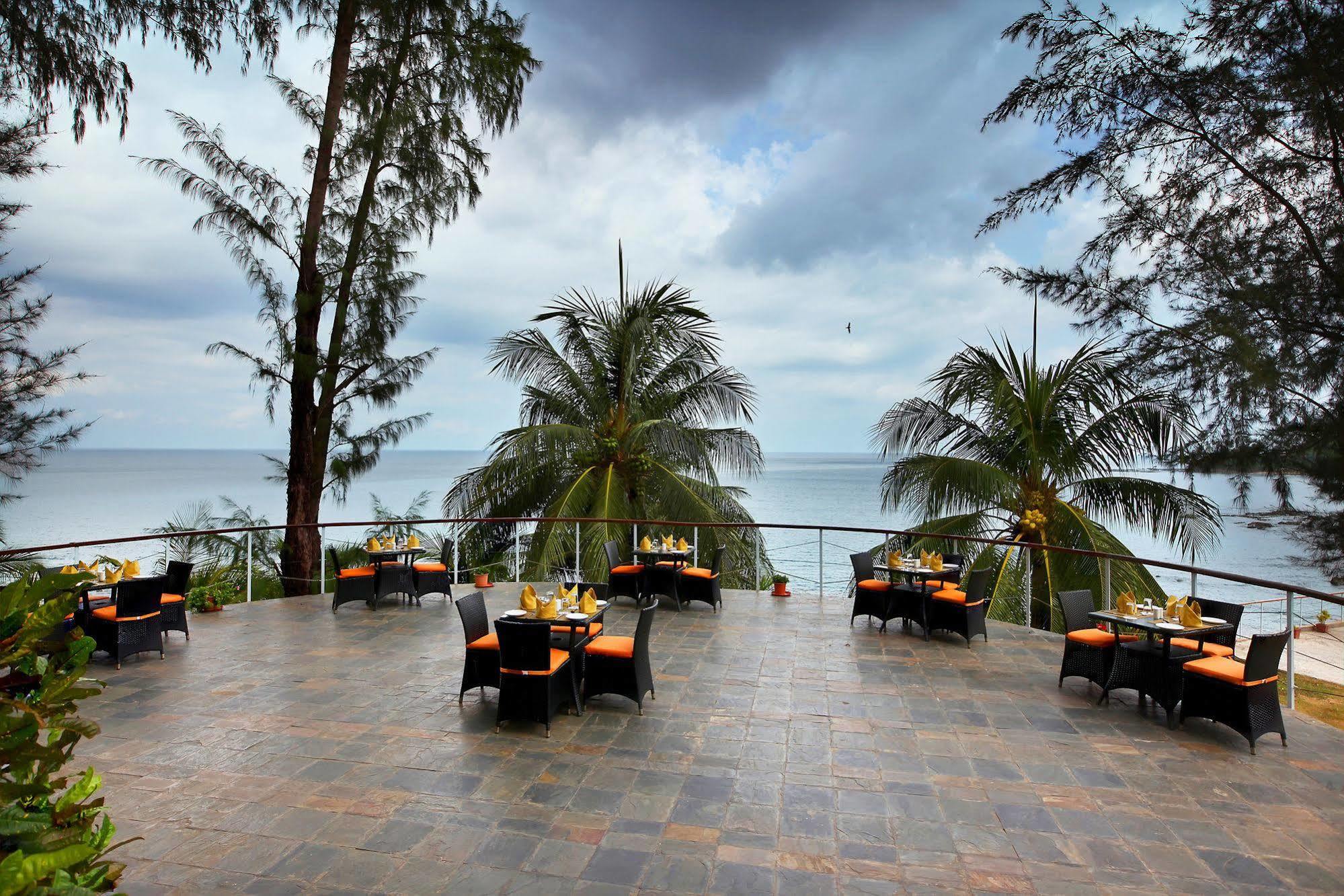 Sinclairs Bayview Hotel Port Blair Bagian luar foto